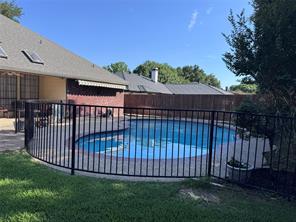 2105 Sleepy Hollow Drive - Photo 1