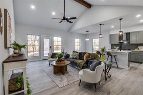 418 Kelly Lane - Photo 1