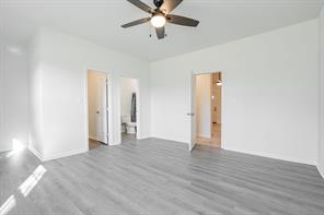 207 Young Street - Photo 12