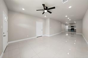 1112 Trinity Street - Photo 36