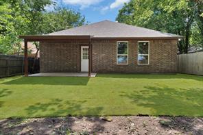 1112 Trinity Street - Photo 8