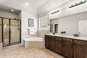 705 Challenger Drive - Photo 16