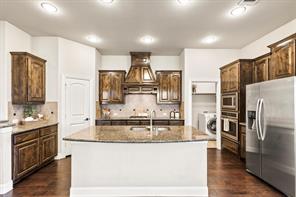 705 Challenger Drive - Photo 2