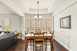 705 Challenger Drive - Photo 4