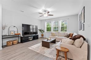 2922 Alto Drive - Photo 3