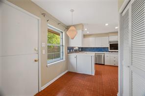 7735 Deer Trail Drive - Photo 9