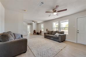 506 N Fm 156 - Photo 5