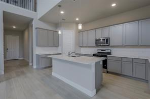 424 Burrow Drive - Photo 1