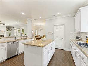 2005 Saint Pierre Drive - Photo 9