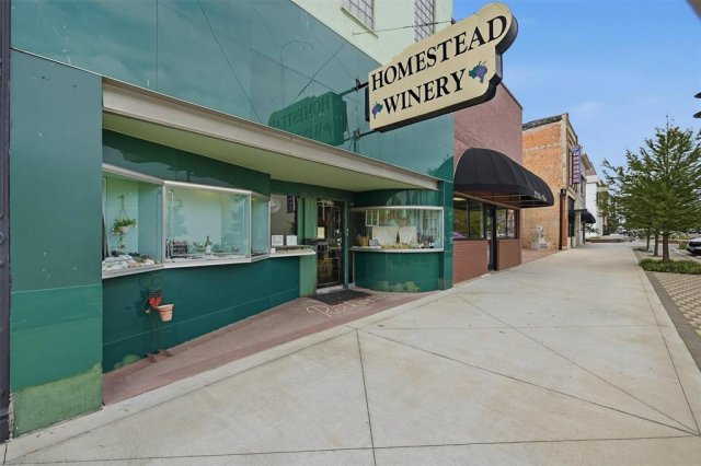 220 W Main Street
