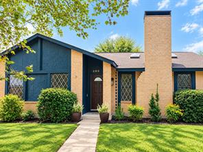 2806 Holy Cross Lane - Photo 1