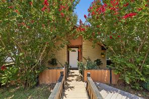 3352 Buckingham Lane - Photo 1