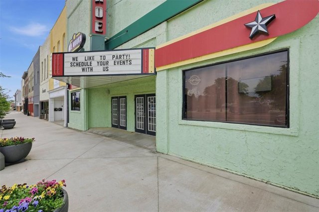 216 W Main Street