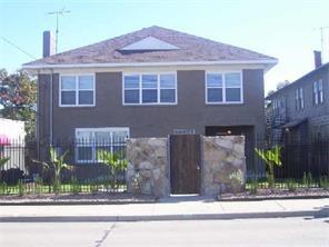 1122 N Zang Boulevard - Photo 1