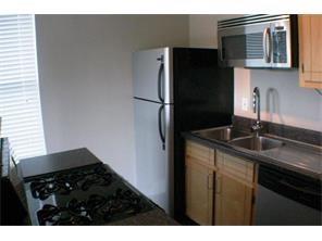 1122 N Zang Boulevard - Photo 4