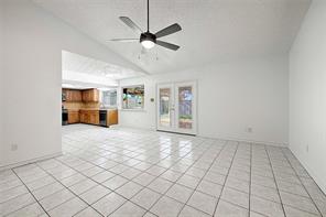 2511 Via Avenida - Photo 3