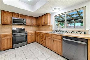 2511 Via Avenida - Photo 4