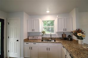 640 Callender Lake Drive - Photo 20