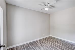 305 Hensley Drive - Photo 11