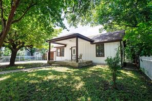 305 Hensley Drive - Photo 3