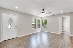 305 Hensley Drive - Photo 4