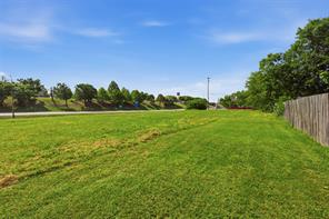 510 I-45 - Photo 16