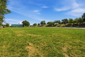 510 I-45 - Photo 18