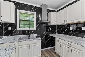 812 E Sumpter - Photo 3