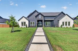 1008 Devonshire Drive N - Photo 1