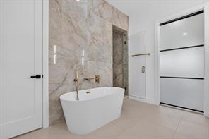 1008 Devonshire Drive N - Photo 12