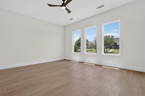 1008 Devonshire Drive N - Photo 15