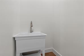 1008 Devonshire Drive N - Photo 22