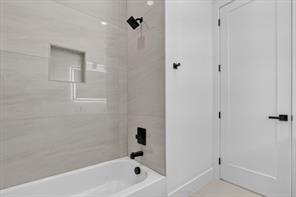 1008 Devonshire Drive N - Photo 27