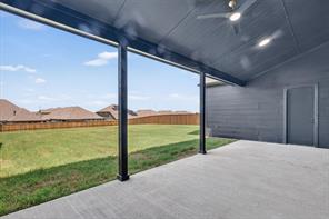 1008 Devonshire Drive N - Photo 33