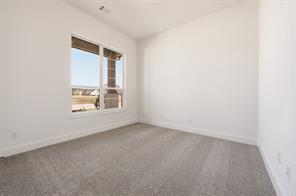 910 Sandpiper Drive - Photo 4