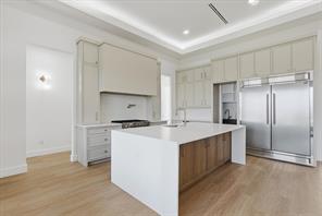 1014 Devonshire Drive N - Photo 7