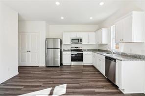 14205 Donahue Street - Photo 11