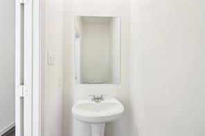 14205 Donahue Street - Photo 18