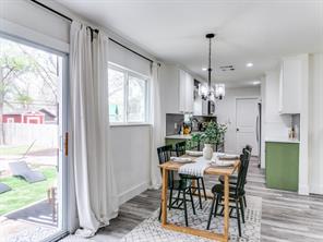 708 Oakwood Drive - Photo 13
