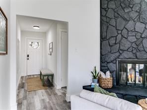 708 Oakwood Drive - Photo 3