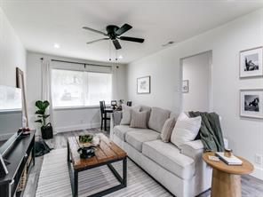 708 Oakwood Drive - Photo 8