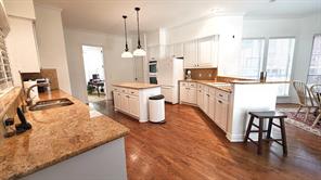837 Glen Garry Drive - Photo 4
