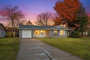 613 La Salle Drive - Photo 1