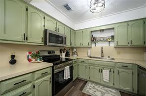 410 E Hazelwood Street - Photo 10
