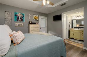 410 E Hazelwood Street - Photo 15