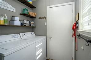 410 E Hazelwood Street - Photo 19