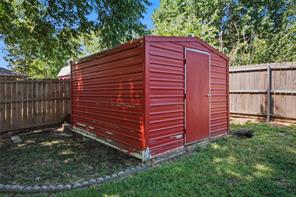 808 Hilltop Drive - Photo 25