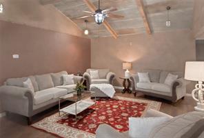 808 Hilltop Drive - Photo 4