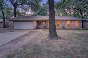 728 Lake Crest Parkway - Photo 1