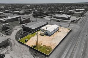 542 Graham - Photo 1